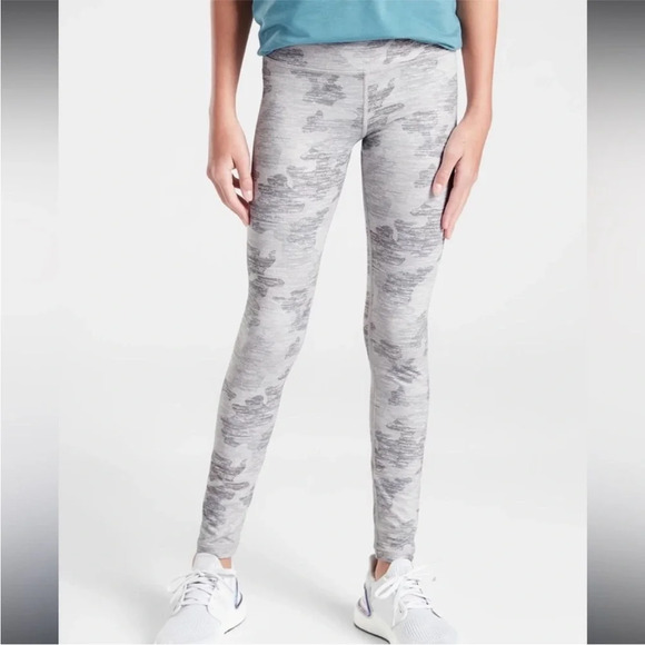 Athleta girl high rise printed chit chat tight in purple camo XS/6 - Picture 9 of 9